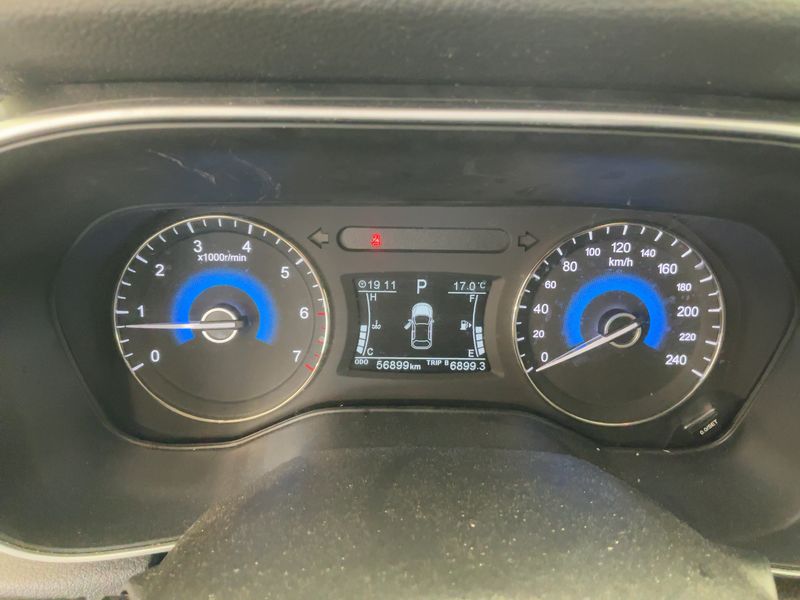 DFSK Glory 580 1.5 Turbo Luxury 2022 – снимка 19