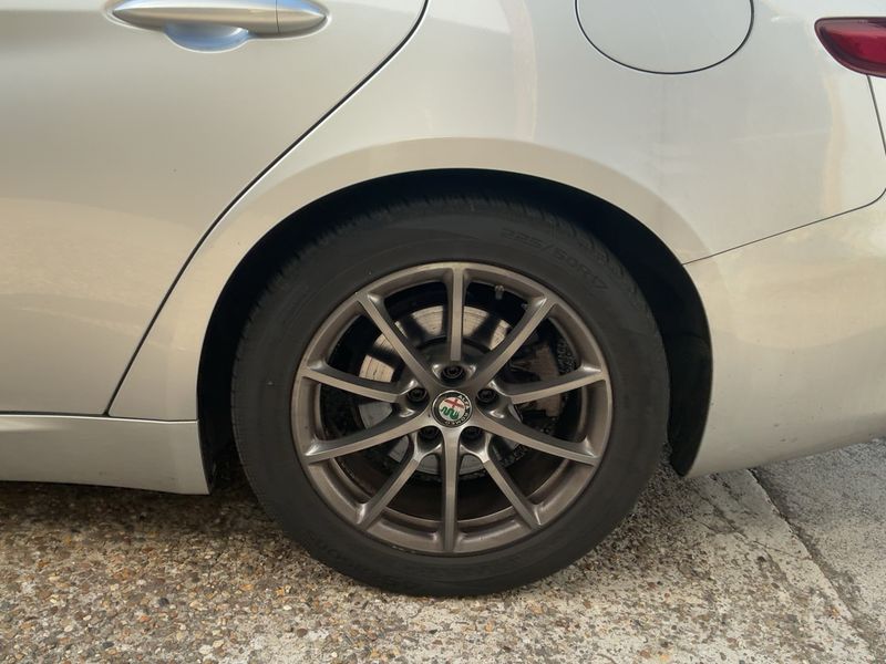 Alfa Romeo Giulia 2.2 JTDM 2017 – снимка 5