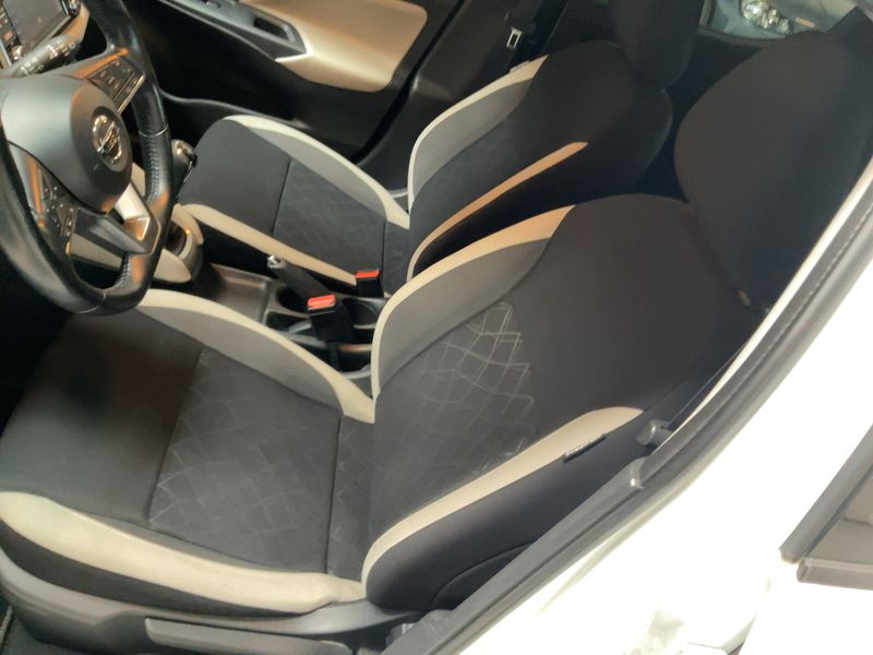 Nissan Micra 0.9 N-Connecta 2018 – снимка 16