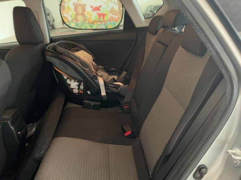 Toyota Auris 1.8 Hybrid Style 2017 – снимка 19