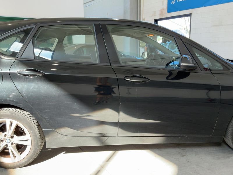 BMW 2er 218i Active Tourer Advantage 2020 – снимка 10