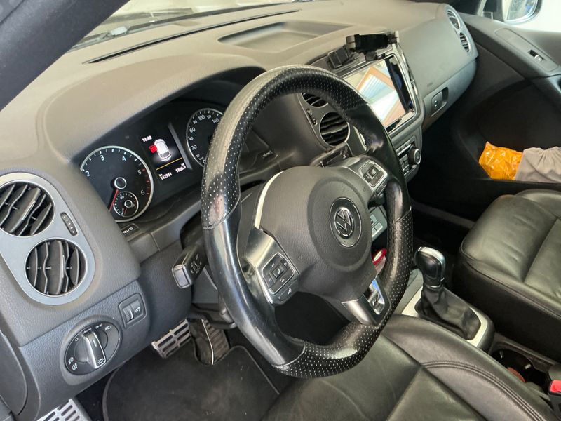 Volkswagen Tiguan 2.0 TDI Sport & Style 4Motion BlueMotion Tech 2014 – снимка на щета 33