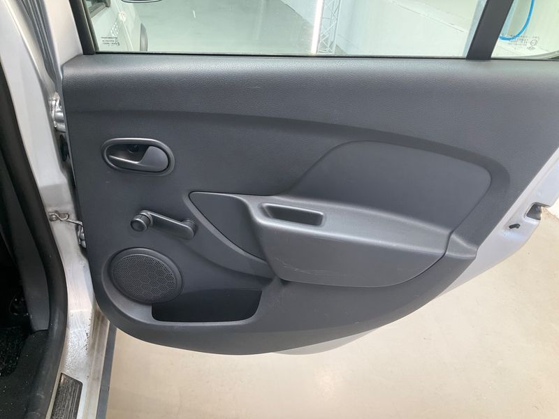 Dacia Sandero 1.5 dCi Stepway Ambiance 2014 – снимка 24