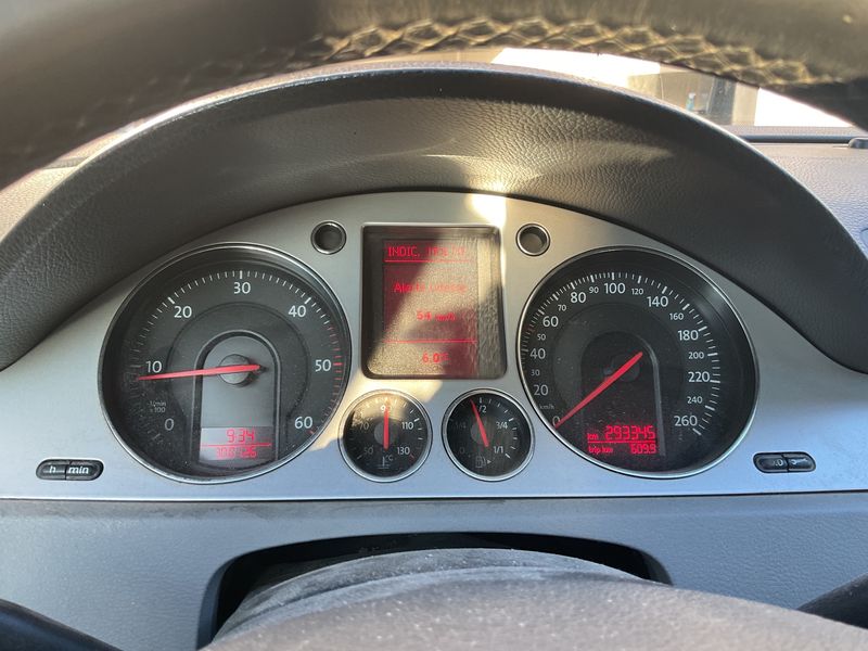 Volkswagen Passat 1.9 TDI Comfortline 2008 – снимка 4