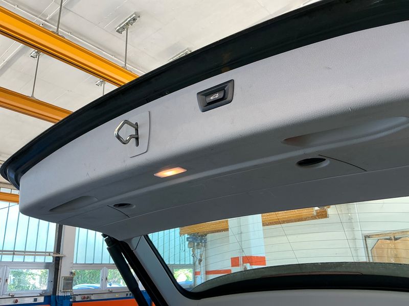 BMW 3er 316i 2013 – снимка 28