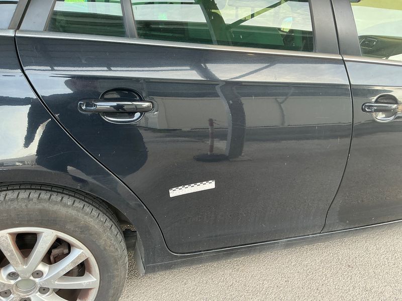 Volkswagen Golf VI 1.6 TDI Highline 2010 – снимка на щета 34