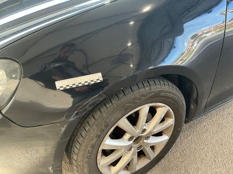 Volkswagen Golf VI 1.6 TDI Highline 2010 – снимка на щета 36