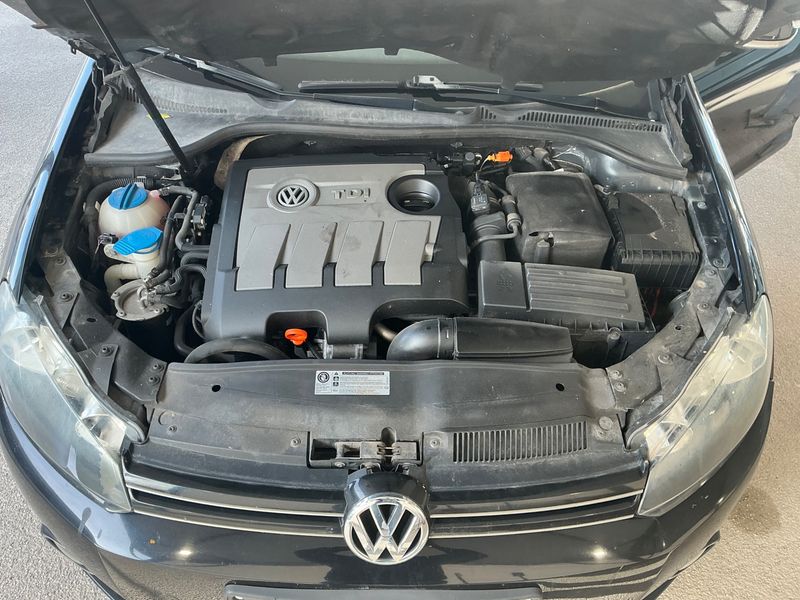 Volkswagen Golf VI 1.6 TDI Highline 2010 – снимка 30