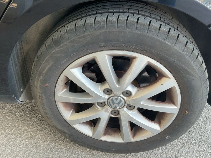 Volkswagen Golf VI 1.6 TDI Highline 2010 – снимка 17