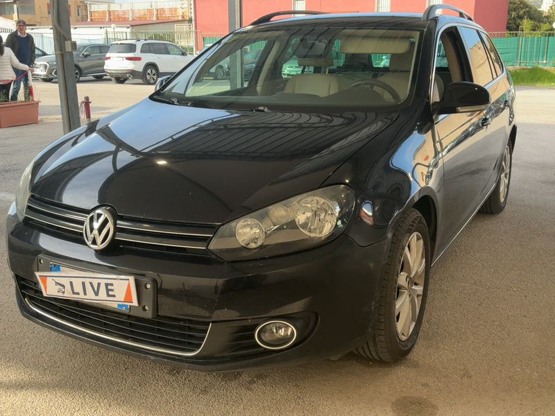 Volkswagen Golf VI 1.6 TDI Highline 2010