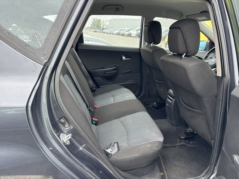 Kia cee'd 1.6 CRDi EX 2010 – снимка 13