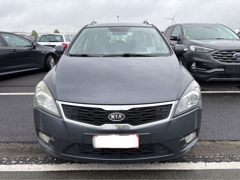 Kia cee'd 1.6 CRDi EX 2010 – снимка 7