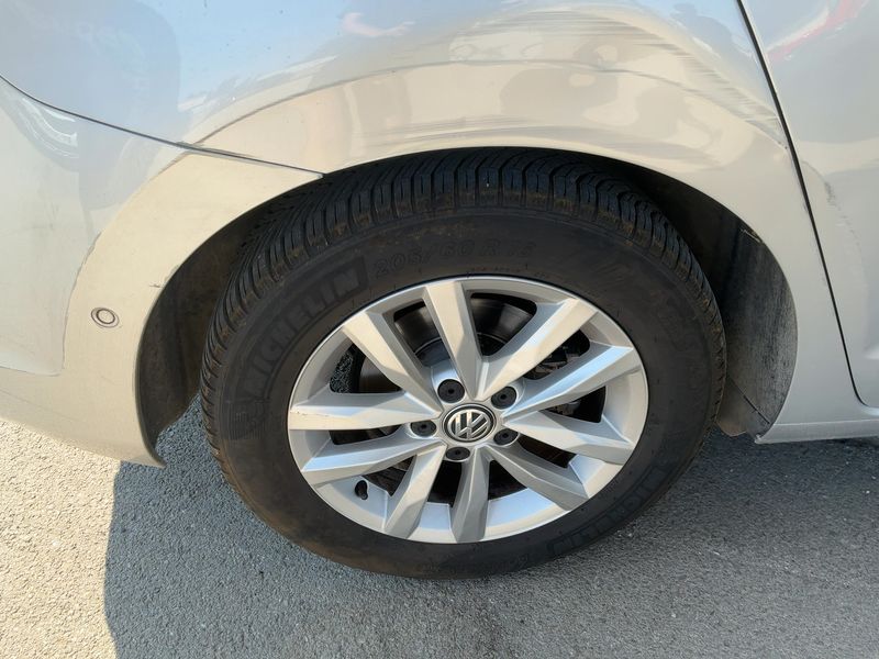 Volkswagen Touran 1.6 TDI Comfortline BlueMotion Tech 2016 – снимка 9