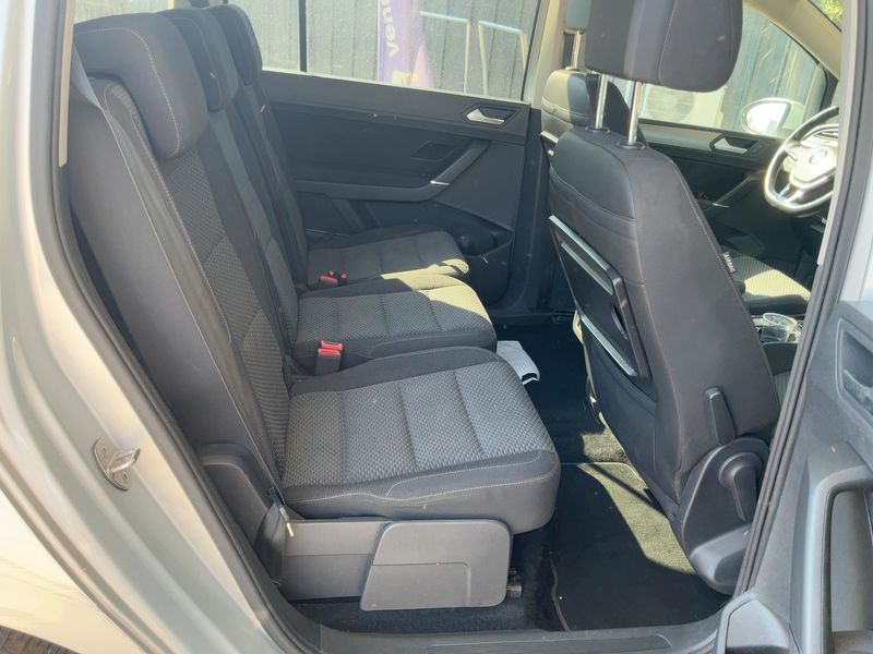 Volkswagen Touran 1.6 TDI Comfortline BlueMotion Tech 2016 – снимка 19