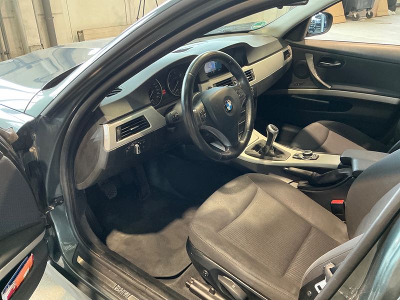 BMW 3er 320d 2009 – снимка 3