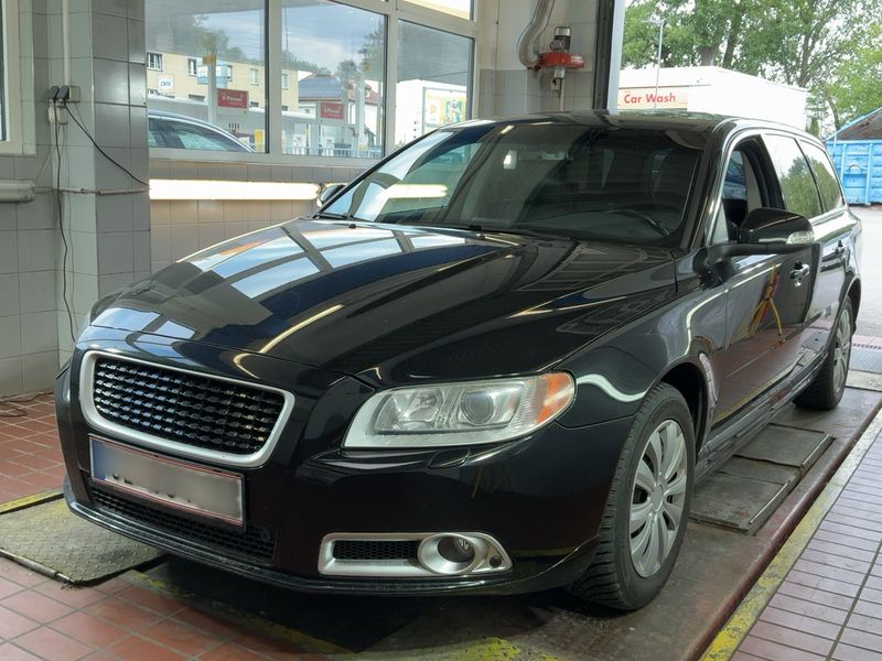 Volvo V70 2.5 FT DRIVe Summum 2010 – снимка 1