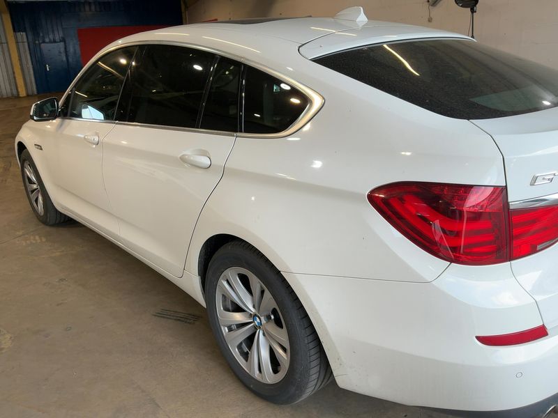 BMW 5er 530d GT xDrive 2011 – снимка 6