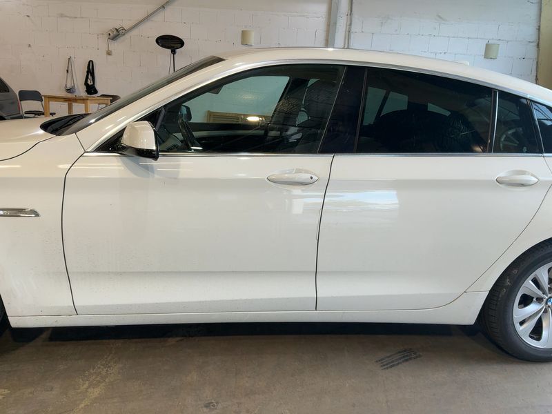 BMW 5er 530d GT xDrive 2011 – снимка 4