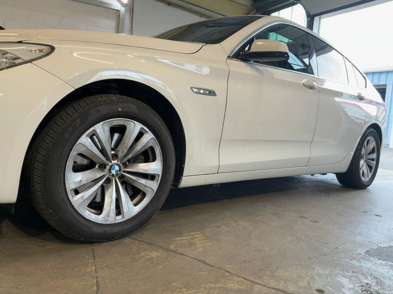BMW 5er 530d GT xDrive 2011 – снимка 2