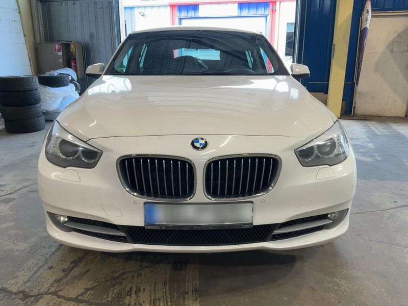 BMW 5er 530d GT xDrive 2011 – снимка 14