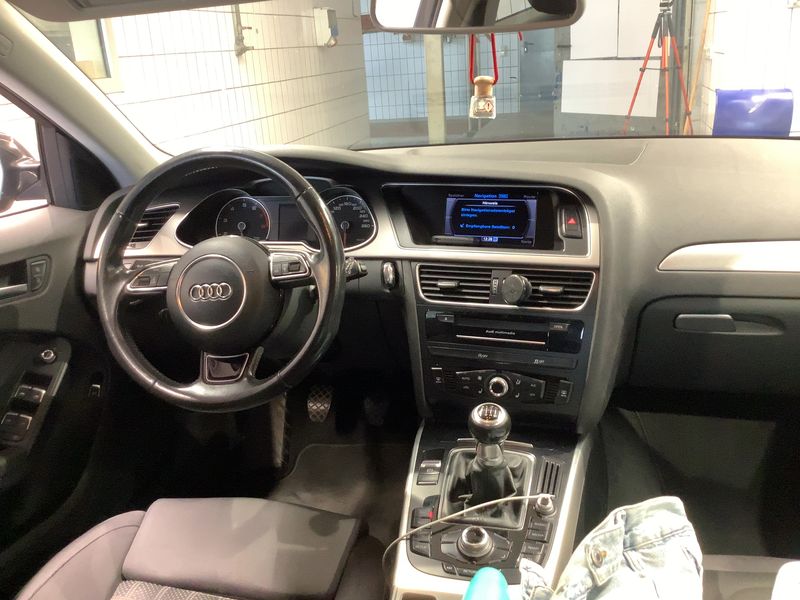 Audi A4 1.8 TFSI Ambition 2014 – снимка 18