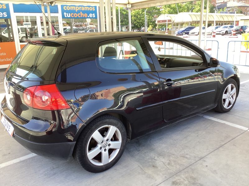 Volkswagen Golf V 1.9 TDI GT Sport 2008 – снимка 2