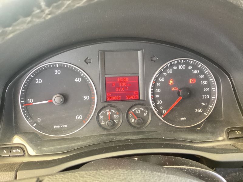 Volkswagen Golf V 1.9 TDI GT Sport 2008 – снимка 4