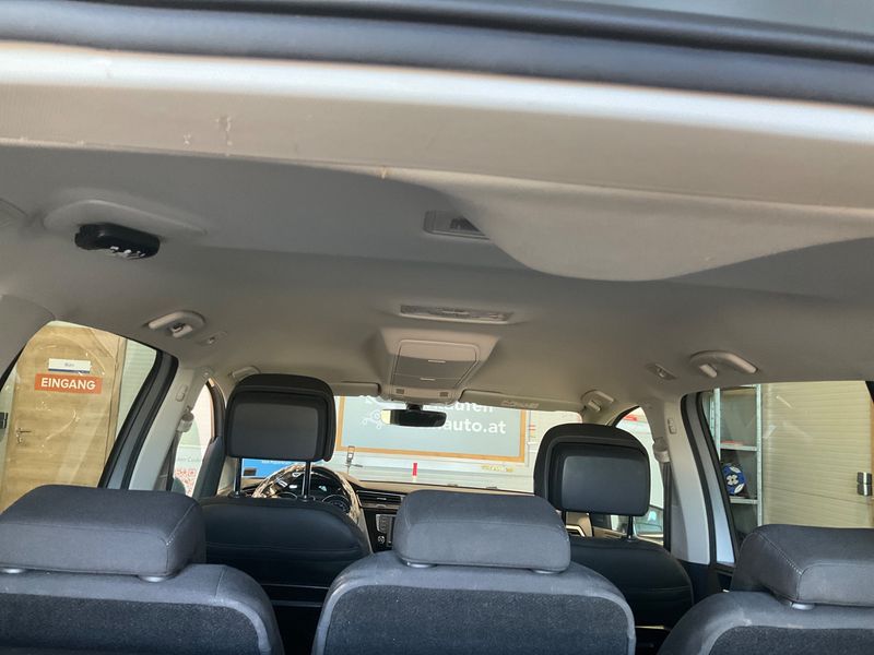 Volkswagen Touran 1.6 TDI Comfortline BlueMotion Tech 2016 – снимка 30