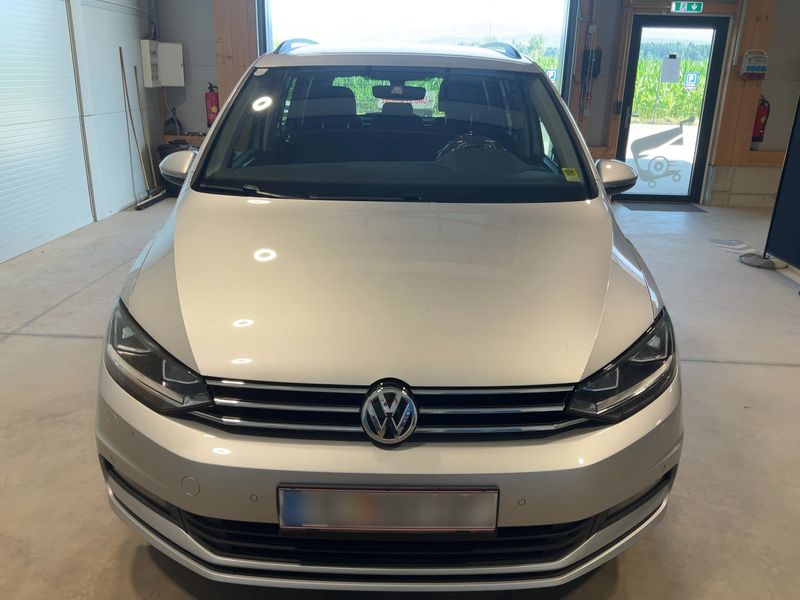 Volkswagen Touran 1.6 TDI Comfortline BlueMotion Tech 2016 – снимка 14