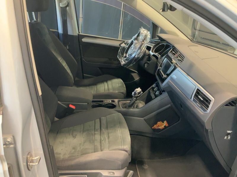 Volkswagen Touran 1.6 TDI Comfortline BlueMotion Tech 2016 – снимка 17