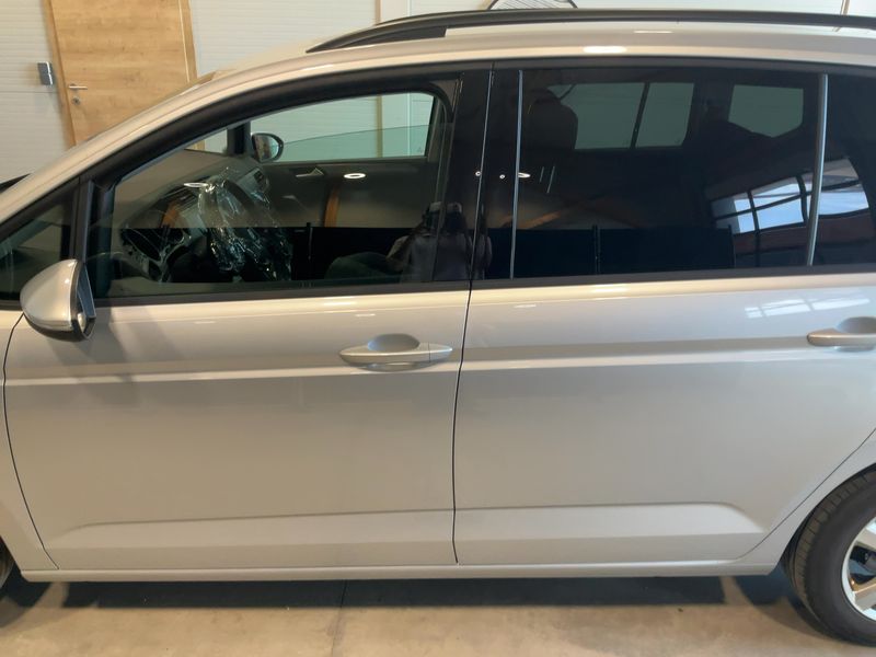 Volkswagen Touran 1.6 TDI Comfortline BlueMotion Tech 2016 – снимка 4