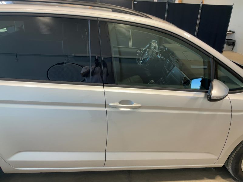 Volkswagen Touran 1.6 TDI Comfortline BlueMotion Tech 2016 – снимка 10