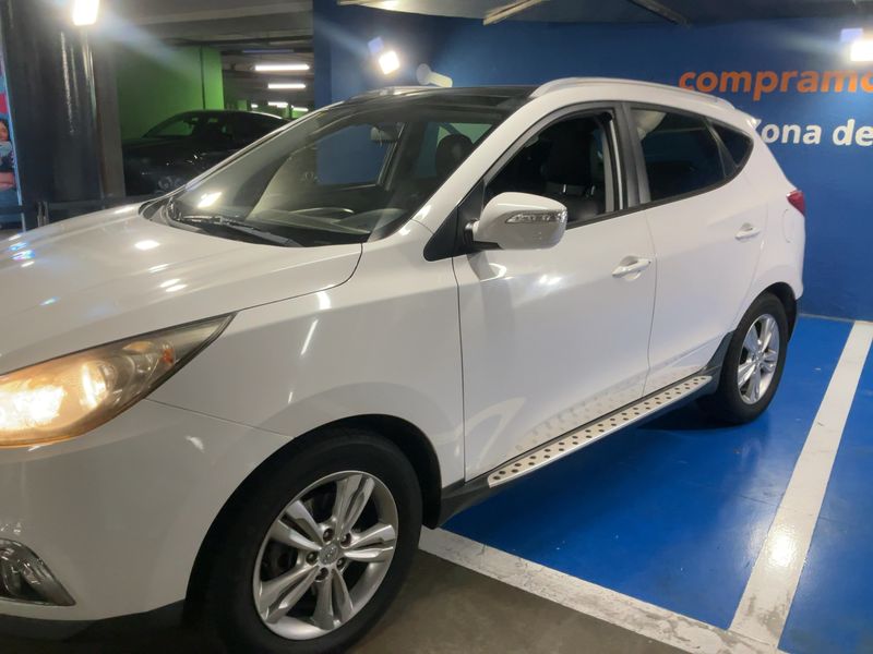 Hyundai ix35 1.7 CRDi Tecno 2WD 2013 – снимка 2