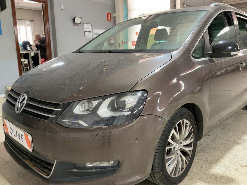 Volkswagen Sharan 2.0 TDI Style BlueMotion Tech 2012 – снимка 2