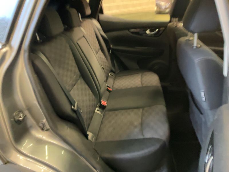 Nissan Qashqai 1.6 dCi Connect Edition 2014 – снимка 19
