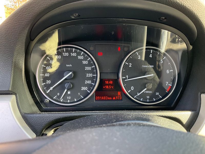 BMW 3er 320i 2009 – снимка 18