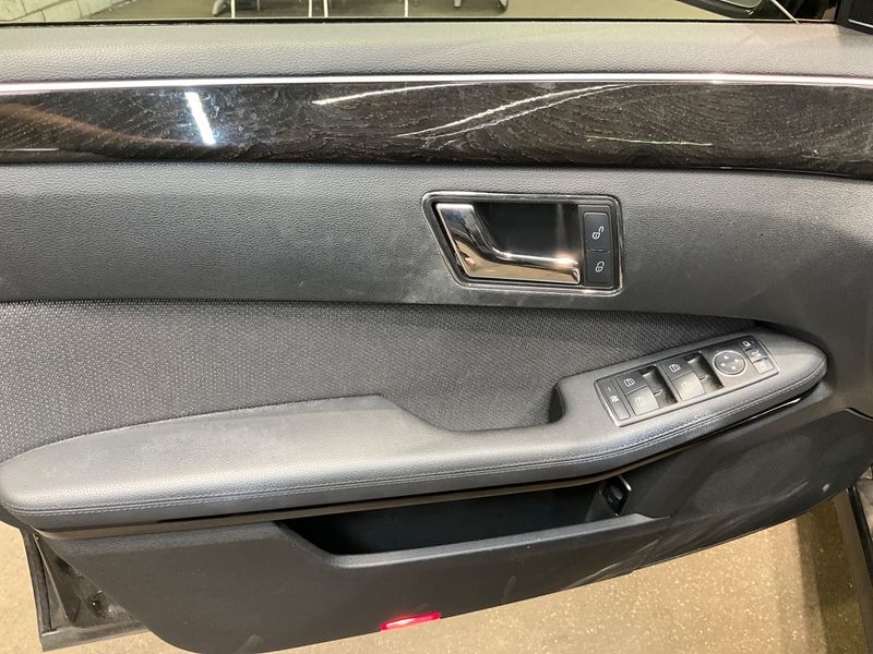 Mercedes-Benz E-Klasse E 200 CGI T BlueEfficiency Avantgarde 2011 – снимка 25