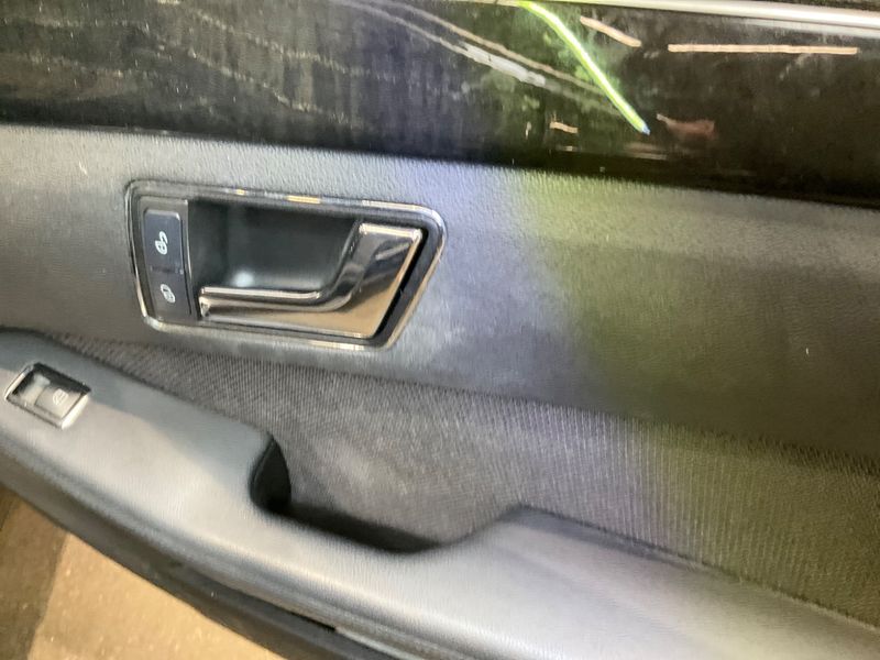 Mercedes-Benz E-Klasse E 200 CGI T BlueEfficiency Avantgarde 2011 – снимка 31