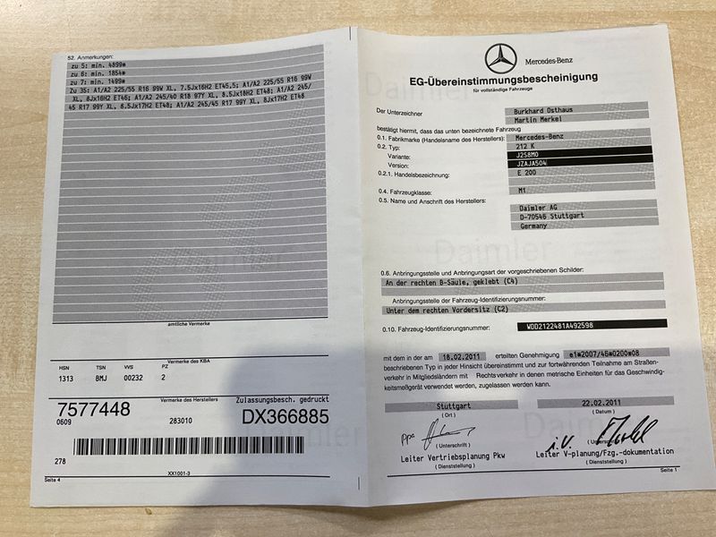 Mercedes-Benz E-Klasse E 200 CGI T BlueEfficiency Avantgarde 2011 – снимка 21