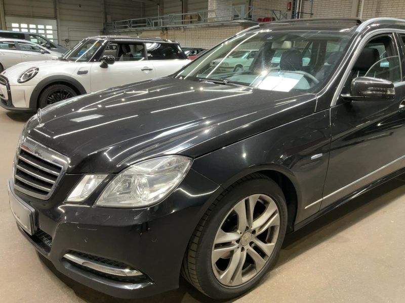 Mercedes-Benz E-Klasse E 200 CGI T BlueEfficiency Avantgarde 2011 – снимка 2