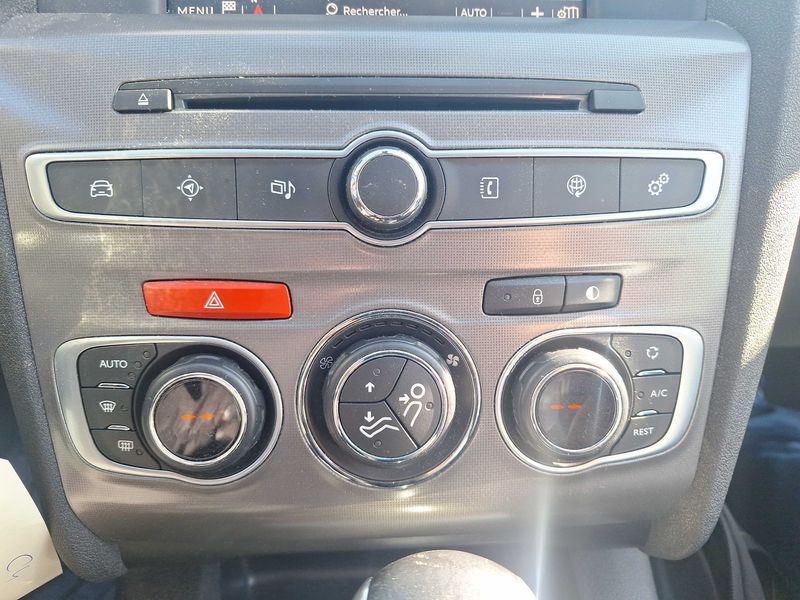 Citroen C4 1.6 Blue-HDi Millenium Business 2018 – снимка 28