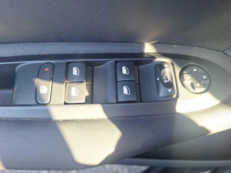 Citroen C4 1.6 Blue-HDi Millenium Business 2018 – снимка 23