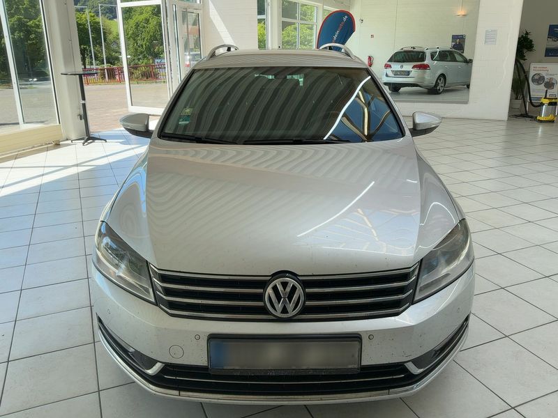 Volkswagen Passat 2.0 TDI Highline BlueMotion Tech 2014 – снимка 9