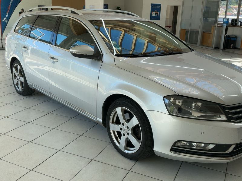 Volkswagen Passat 2.0 TDI Highline BlueMotion Tech 2014 – снимка 8