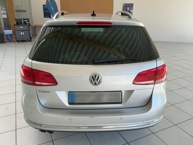 Volkswagen Passat 2.0 TDI Highline BlueMotion Tech 2014 – снимка 5