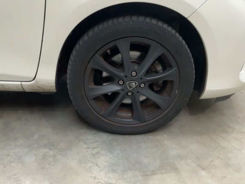 Toyota Yaris 1.5 Hybrid Club 2014 – снимка 11