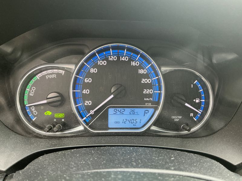 Toyota Yaris 1.5 Hybrid Club 2014 – снимка 18