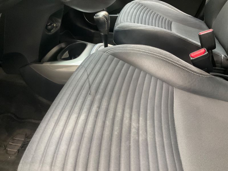 Toyota Yaris 1.5 Hybrid Club 2014 – снимка 25