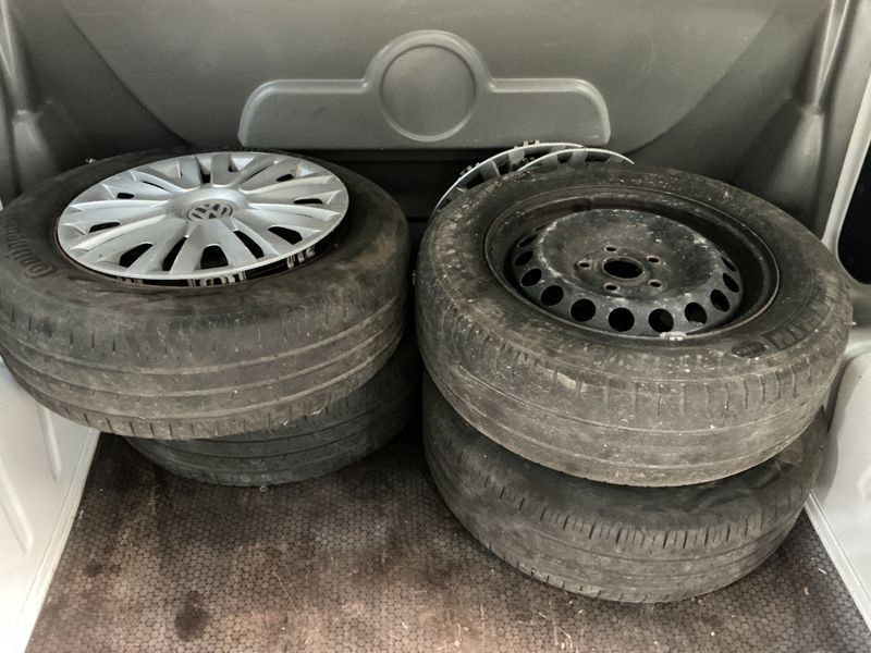 Volkswagen Caddy 1.6 TDI Maxi Startline 2015 – снимка 22