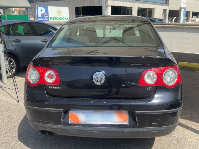 Volkswagen Passat 2.0 TDI Edition Plus 2009 – снимка 7